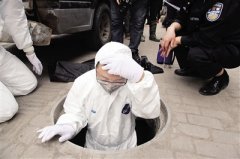 重庆版“法医秦明” 真实工作状态是这样的