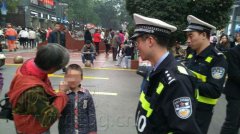 六岁男孩“怄气”玩消失 结果把自己玩哭了