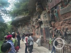 大足石刻碑刻铭文中现大量“怪字” 原因成谜