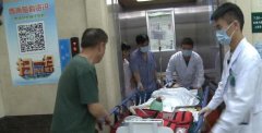 巴厘岛患病重庆女司机杨婷开始进食