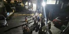 九寨沟地震重庆震感强烈 市民光脚下楼