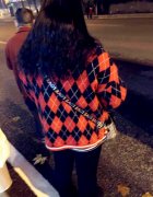 公交车刹车失灵需换乘 女乘客不依不饶揪着司机狂骂
