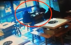一男一女火锅店内奢侈消费 吃完竟在店员眼皮下跑单