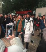 今天下午王俊凯去重大参加艺考 跟他一组的考生直呼：没戏了！