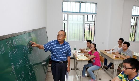 16 苏祖才（左一）-1481808989759.jpg