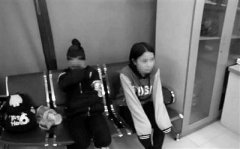 两名湖南小学生私自来重庆 就想来王俊凯家乡看看