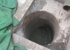 疏通污水管道 竟意外发现邻居秘密