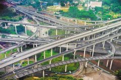 重庆大力发展基础设施建设 主城形成多层次立体交通体系