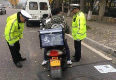 快递小哥脑壳“发热” 被扣19分罚600元