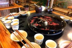 重庆南山将打造中国最大火锅小镇 老厂火锅一条街蜕变在即