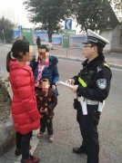 四岁娃儿菜市场走失了 最后独自回家