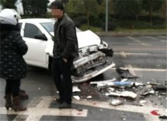 开车请控制车速：同一时段两个路口三起事故