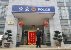 男子有钱盖新房却无钱还欠款 民警帮忙追回一部分