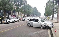 借车给朋友连撞三车 7万元损失谁来赔
