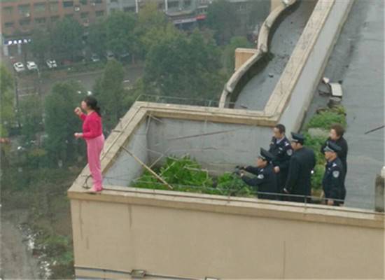 1516850659905695581.gif 序列 01.gif