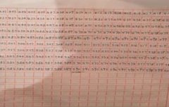 从1写到600不出错拿布娃娃  店家游客为“5”出头起争执